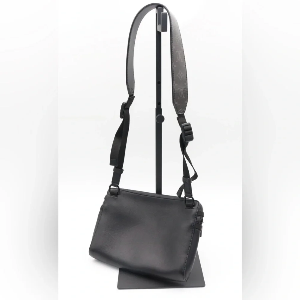 Louis Vuitton dark infinity leather crossbody bag - Picture 5 of 11